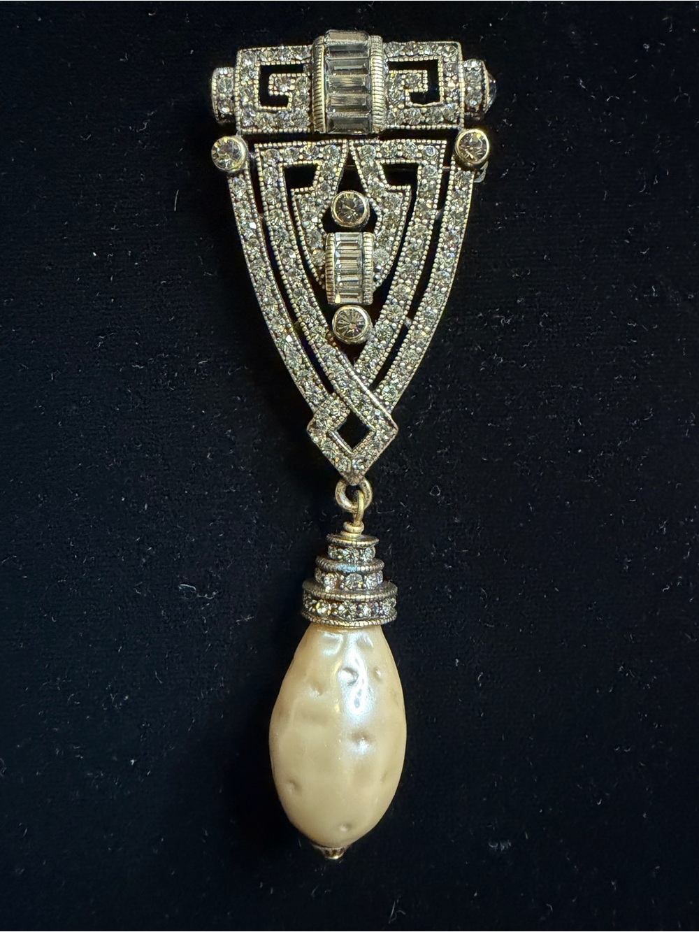 Signed Heidi Daus Art Deco Geometric Crystal Baroque Pearl Drop Brooch Pin